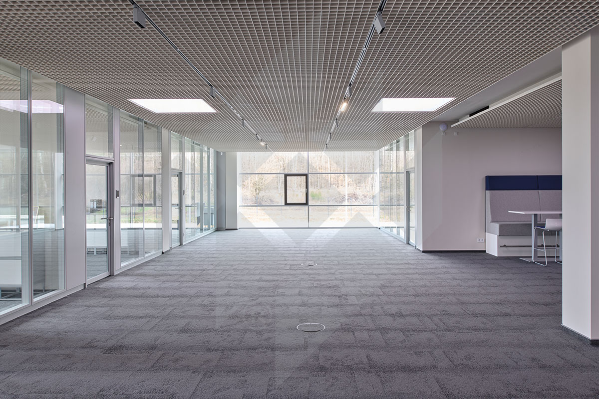 Bürogebäude, Deckenverkleidung